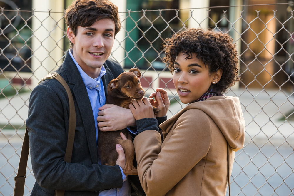 Lucas (Jonah Hauer-King) & Olivia (Alexandra Shipp) with baby Bella in Columbia Pictures' A DOG'S WAY HOME. | The Little Binger