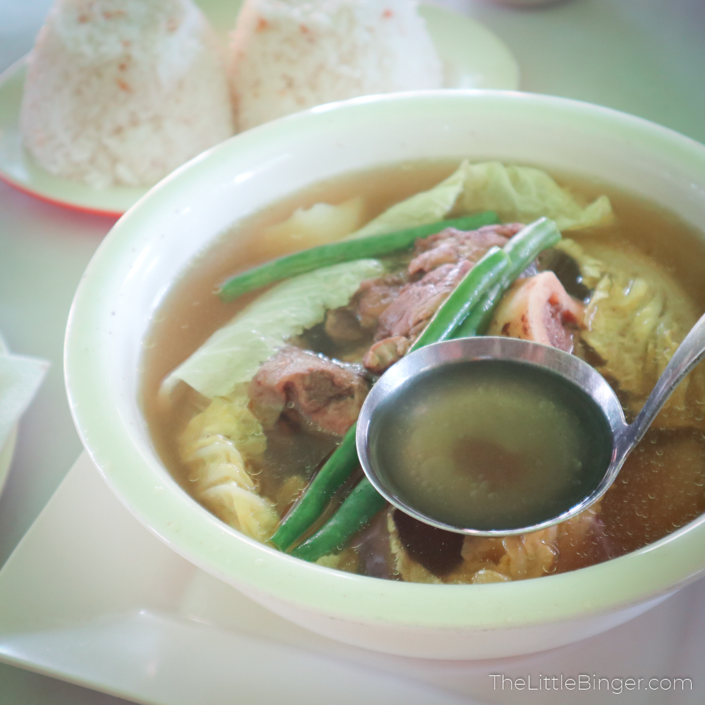 Hot bowl of Bulalo at Mer-Ben Tapsilogan sa Tagaytay | The Little Binger