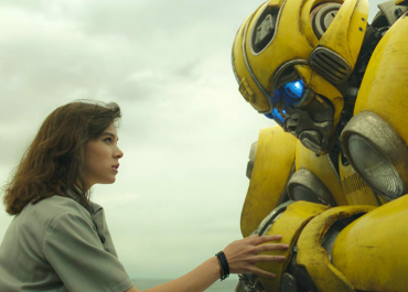 Bumblebee Movie is full of emotions and that makes it the best movie in the Transfomers franchise. | The Little Binger | Credit: United International Pictures